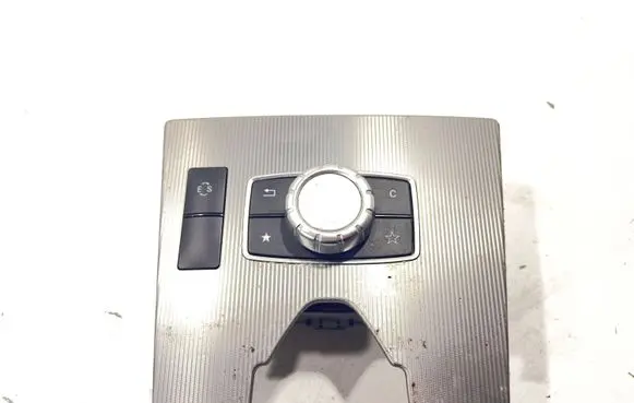 Mercedes-Benz E W212 Head unit multimedia control A2129051302
