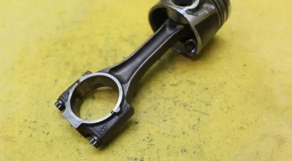 Volkswagen Sharan Piston with connecting rod