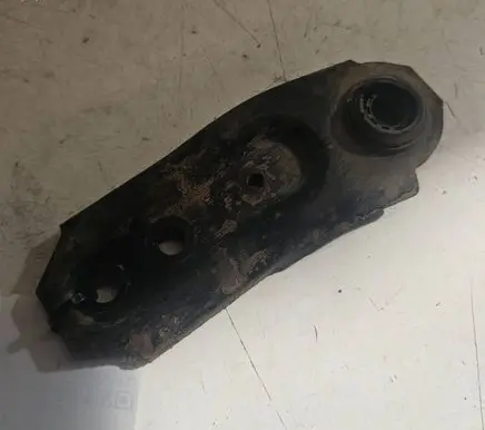 Opel Zafira A Radiator support slam panel bracket 