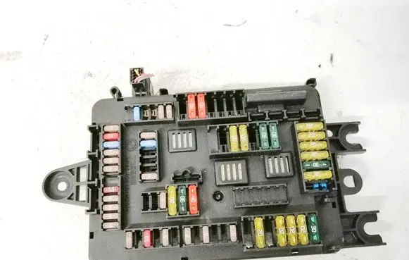 BMW 3 F30 F35 F31 Fuse box set 933788001 6114v8