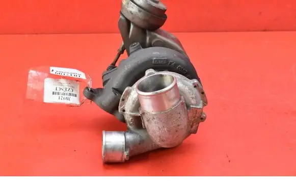 Toyota Avensis Verso Turbo system vacuum part 17201-0R060