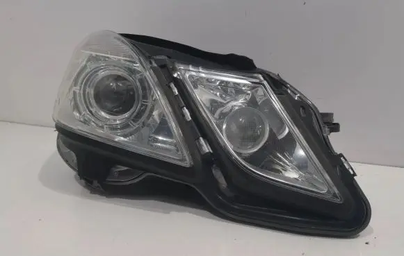 Mercedes-Benz E W212 Headlight/headlamp A2128205861KZ