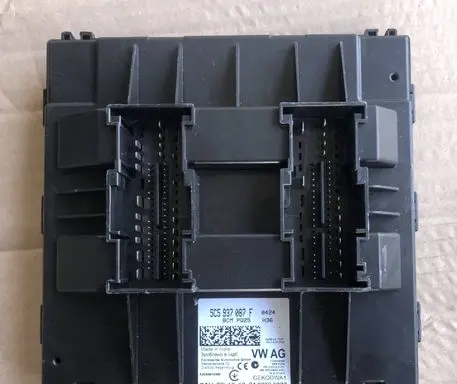 Volkswagen Beetle A5 Central body control module 5C5937087F