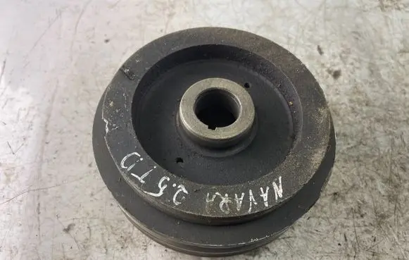 Nissan Navara D40 Crankshaft pulley