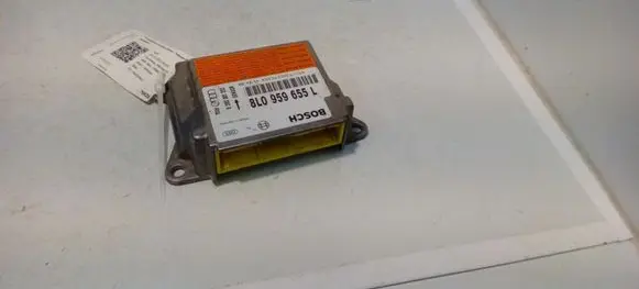 Audi A3 S3 8L Airbag control unit/module 8L0959655L 0285001352