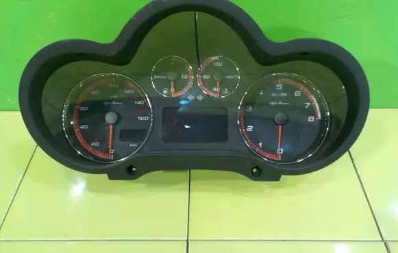 Alfa Romeo GT Speedometer (instrument cluster) 156075849
