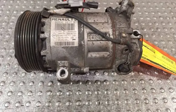 Renault Captur Air conditioning (A/C) compressor (pump) S25081212 926000217R