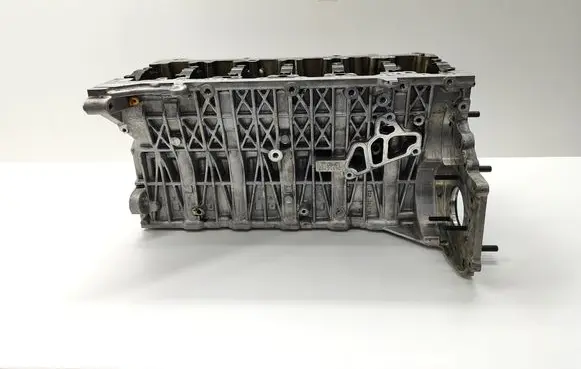 BMW 5 E60 E61 Engine block 7792822 306D3 M57