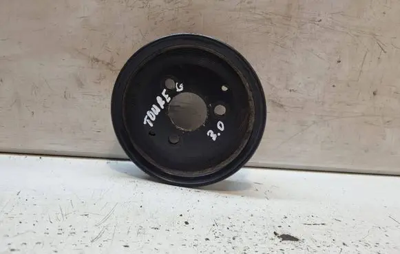Volkswagen Touareg I Power steering pump pulley 059145255D