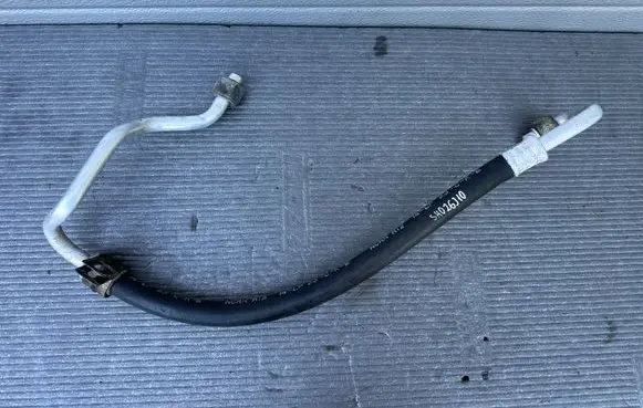 Mitsubishi Pajero Air conditioning (A/C) pipe/hose