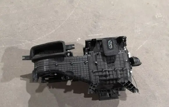 Electric cabin heater radiator
