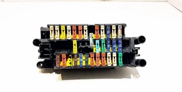 Citroen Berlingo Fuse module 9635518280