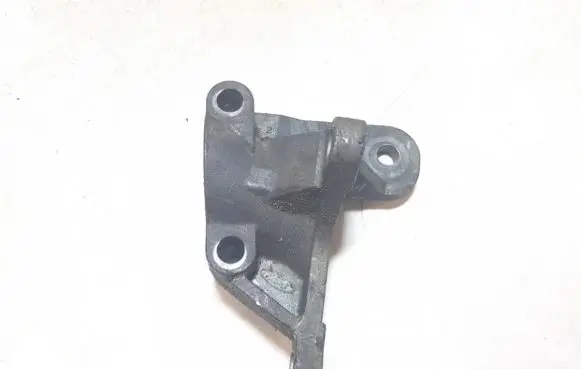 Ford Focus Engine mounting bracket 9k552ab do4ya