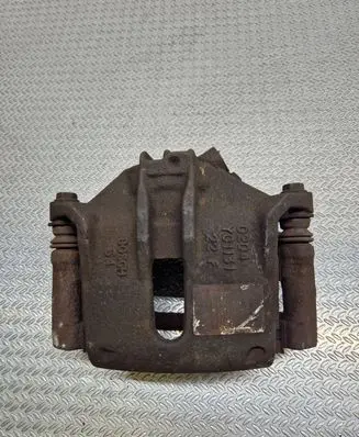 Citroen Xsara Picasso Front brake caliper Y01131
