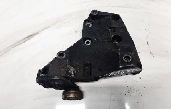 BMW 5 E39 Engine mounting bracket 2246146