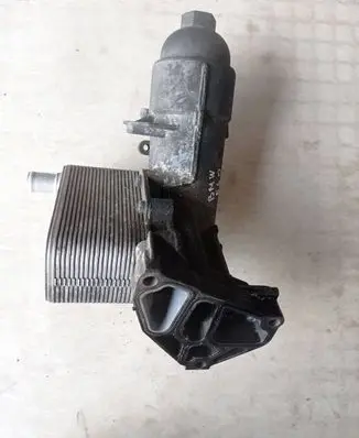 Engine oil radiator