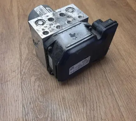 Mercedes-Benz GLE (W166 - C292) ABS Pump A1664310600 A1669013400
