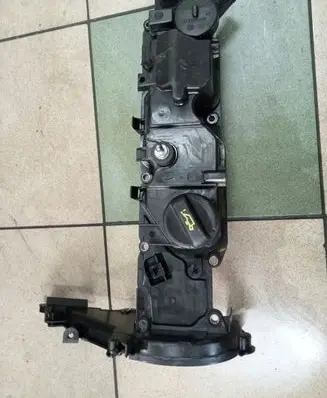 Peugeot 508 Rocker cam cover 9688939180