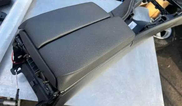 BMW 3 E90 E91 Armrest 51169170915