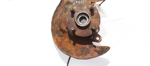 Toyota Corolla E120 E130 Front wheel hub