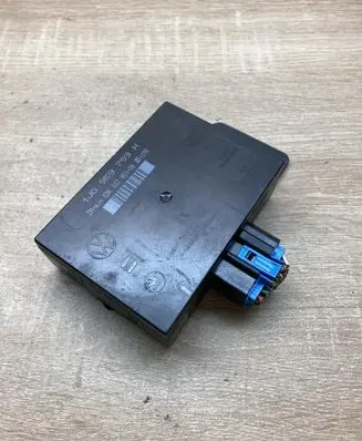 Volkswagen Golf IV Comfort/convenience module 1J0959799H 5DK007951