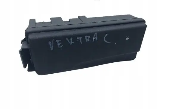 Opel Signum Fuse module 13170898