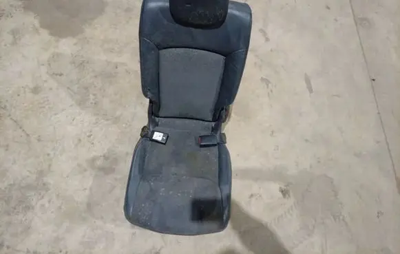 Nissan Almera Tino Rear seat 
