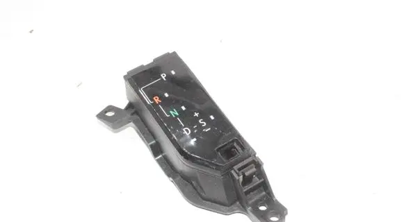 Lexus NX Gear shift selector indicator 76J744