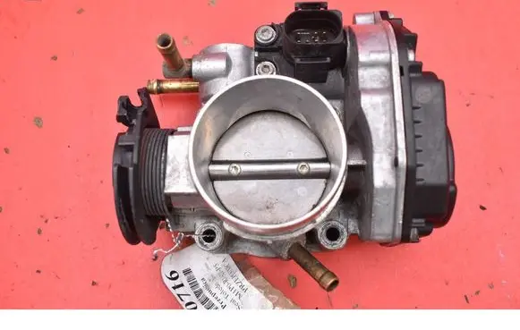 Seat Toledo II (1M) Throttle body valve 06A133064J