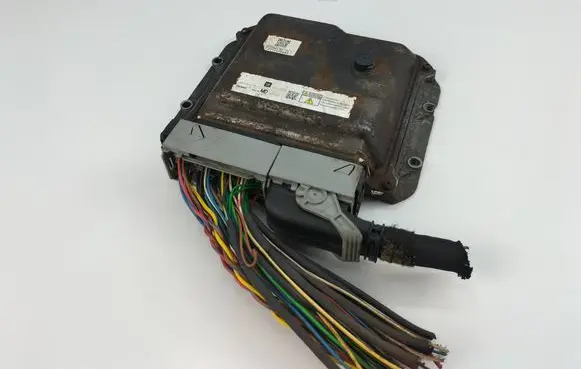Opel Astra H Engine control unit/module 98113171 275820467301 MB2758008121