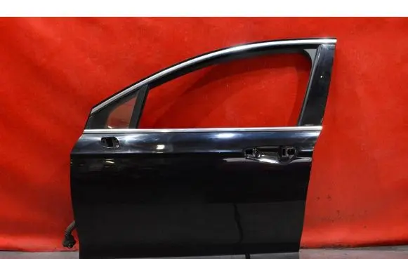 Ford Mondeo MK I Front door 