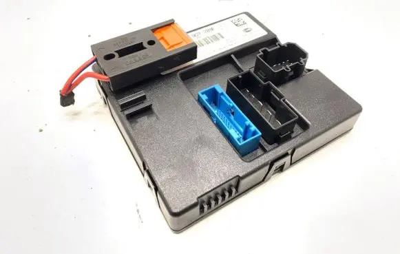 Audi A6 S6 C6 4F Central body control module 4F0907289F