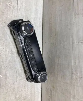 Nissan Micra K14 Climate control unit 275005FA5A