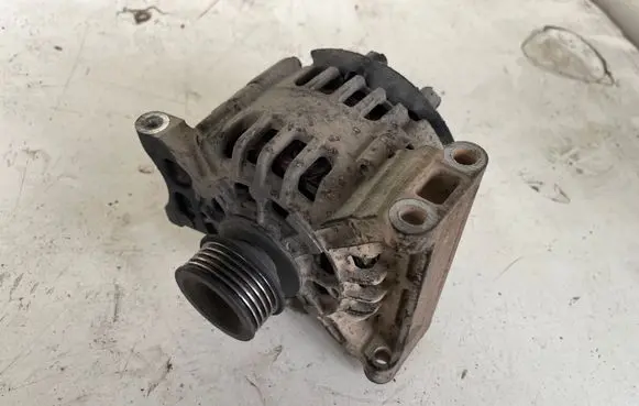 Mercedes-Benz A W169 Generator/alternator A2661540802