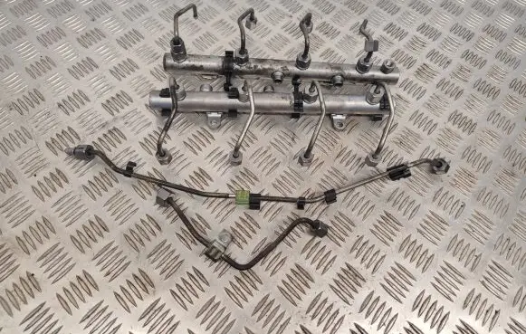 Audi Q7 4L Fuel main line pipe 057130089K 057130090L