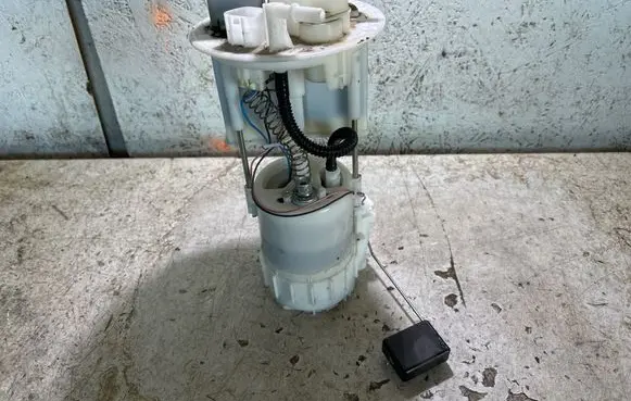 Peugeot 108 In-tank fuel pump 770200H040 C245