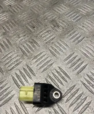 Toyota RAV 4 (XA30) Airbag deployment crash/impact sensor 8983142010