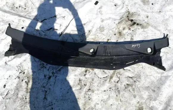 Dodge Caliber Wiper trim 05303815AF 64577B