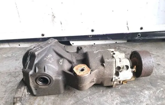 Volvo XC90 Rear differential 08689633