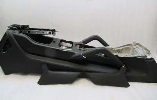 Porsche Cayenne (92A) Center console