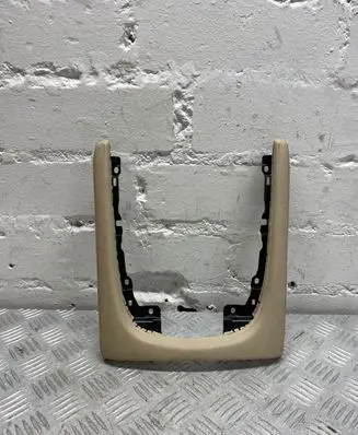 BMW 7 G11 G12 Radio/GPS head unit trim 9352289