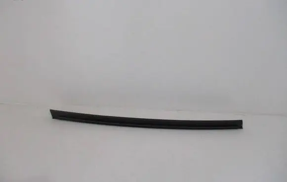Citroen C5 Loading door rubber seal (on body) 931177