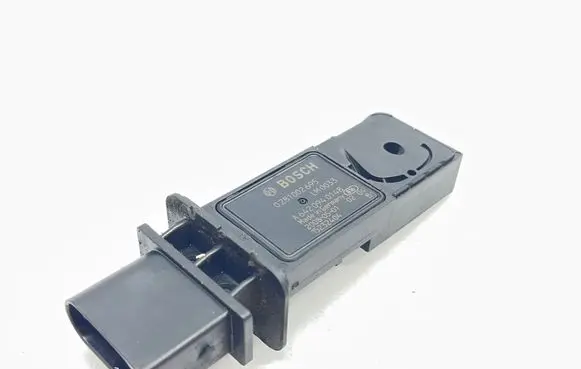 Mercedes-Benz E W211 Mass air flow meter A6420940148