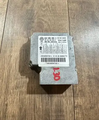 Audi Q7 4L Airbag control unit/module 4L0959655C 00399D047A61 5WK43720