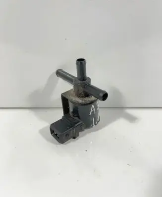 Audi A3 S3 8L Turbo solenoid valve 058906283C