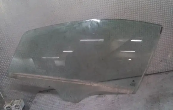 Fiat Punto Evo Front door window glass four-door