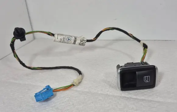 Mercedes-Benz B W246 W242 Electric window control switch 10075074 10023289 A2465403505