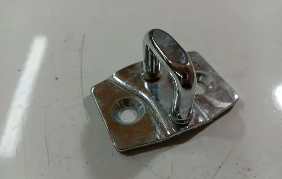 BMW 3 E90 E91 Front door lock loop/hook striker 7067805