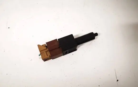 Nissan Cube Z12 Brake pedal sensor switch 
