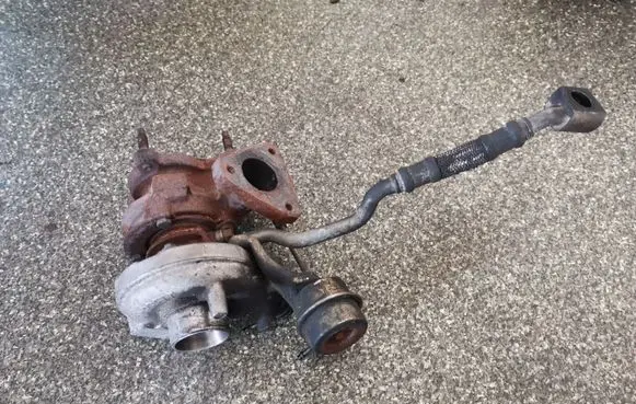 Audi A4 S4 B5 8D Turbo 028145702
